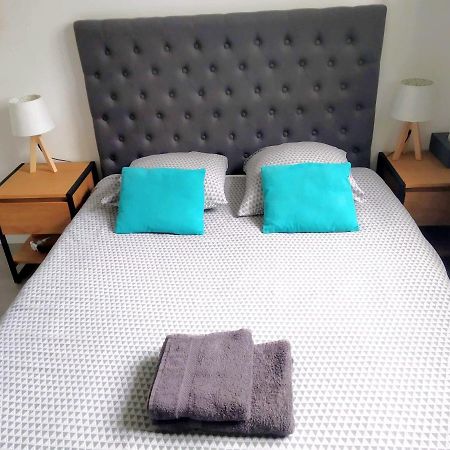 Chambre Et Salle De Bain De Privee Proche De Pau Bizanos Exterior foto